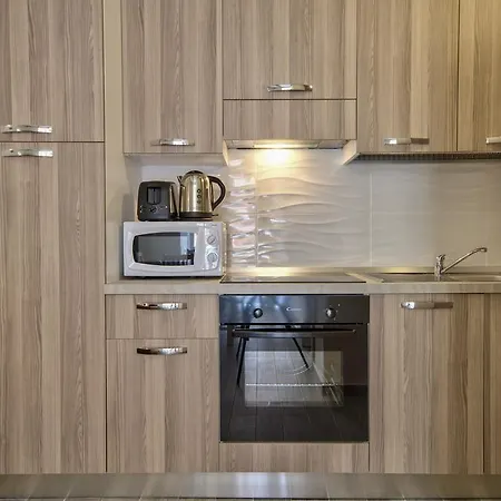 Apartment Living In Central 1-bedroom