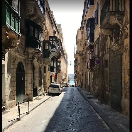 Living In Central 1-bedroom * Valletta
